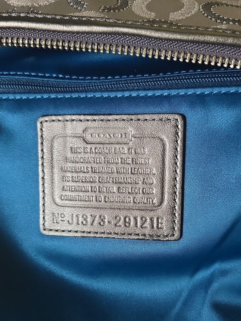 Coach Metallic Gray Signature Crossbody Bag with Tone-On-Tone 'C' Pattern GUC - Picture 3 of 16